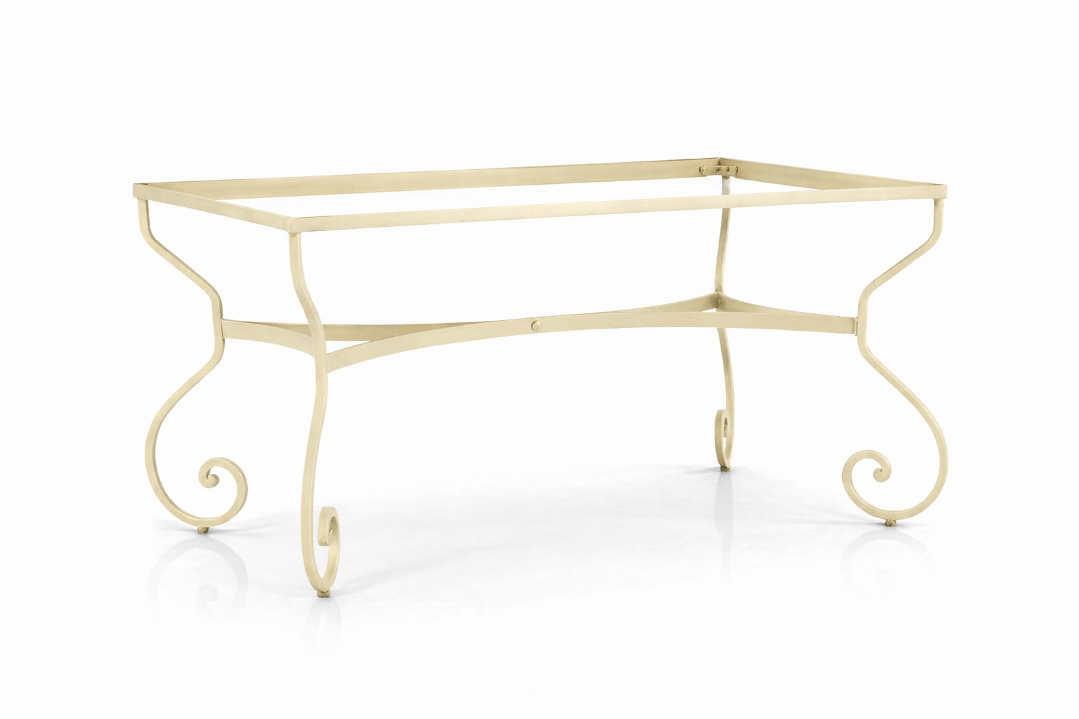 Estructura de mesa rectangular de hierro color crema modelo Damasco con patas curvas y detalles decorativos de forja.